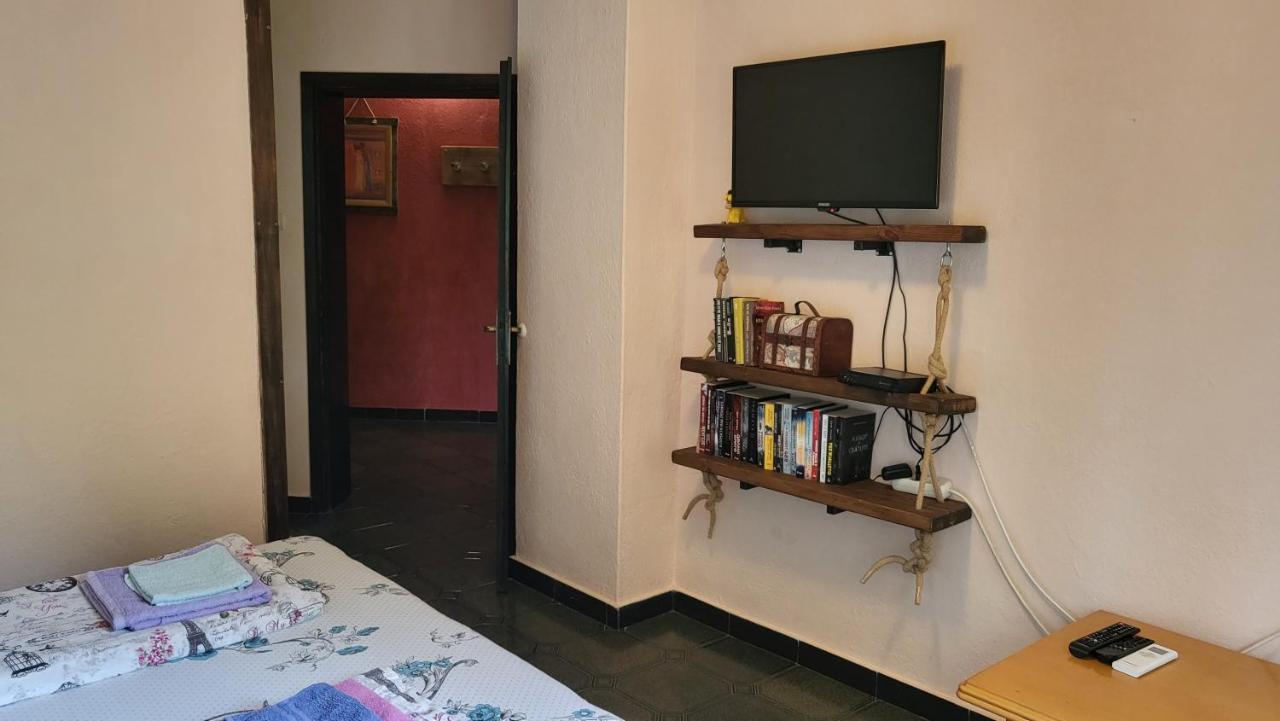 Guest House Fanny Sinemoretz Exterior foto