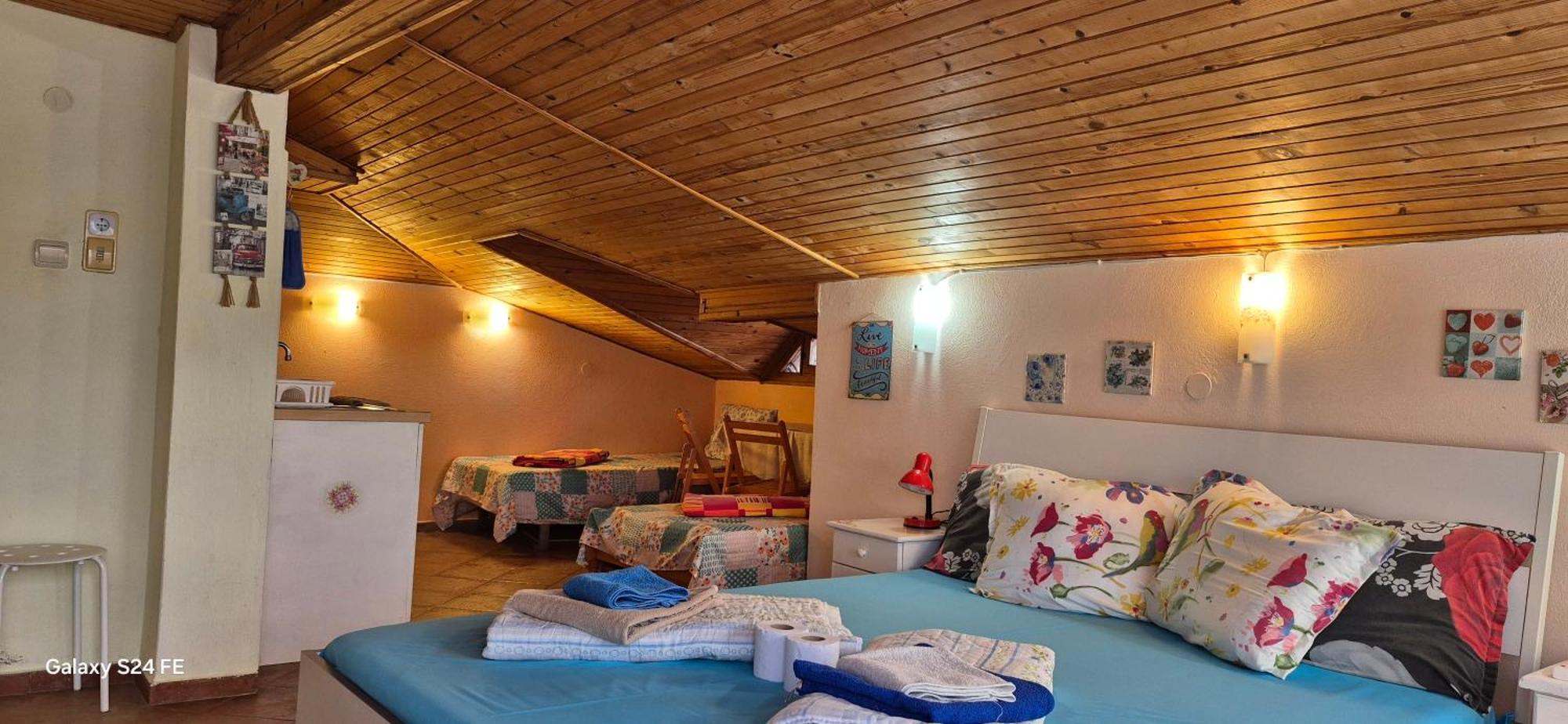 Guest House Fanny Sinemoretz Habitación foto